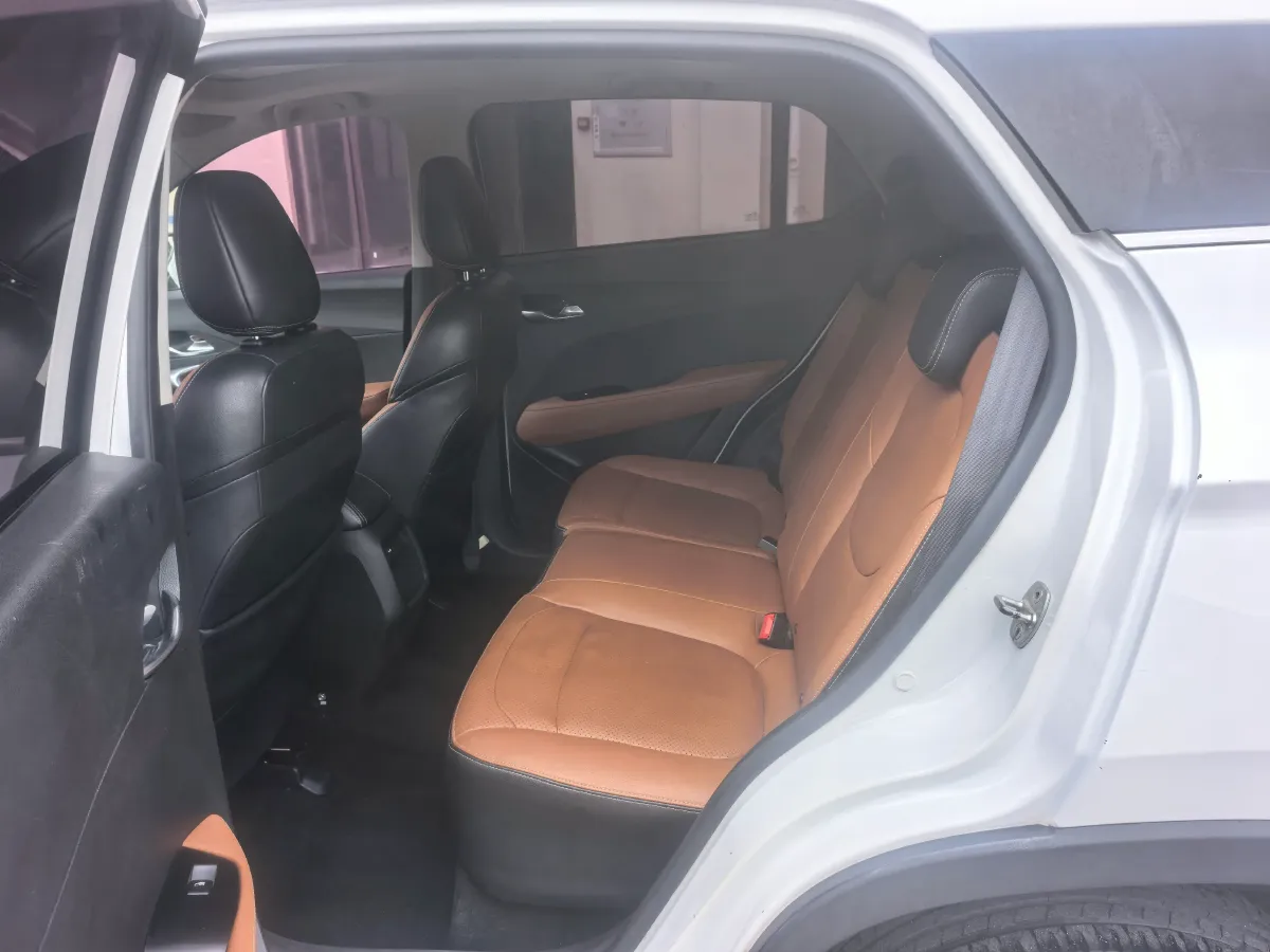 2017 BaoJun 510 1.5L 112HP L4 6MT,autocango,china used car exporter,china ev exporter,chinese used car exporter,chinese used ev exporter