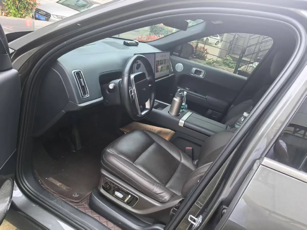 2022 Li L9 Range Extended 154HP REEV 42.6KWH,autocango,china used car exporter,china ev exporter,chinese used car exporter,chinese used ev exporter