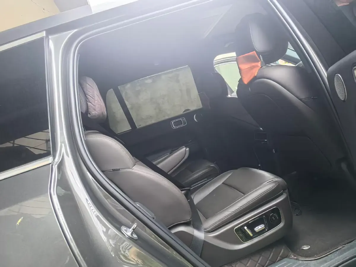 2022 Li L9 Range Extended 154HP REEV 42.6KWH,autocango,china used car exporter,china ev exporter,chinese used car exporter,chinese used ev exporter