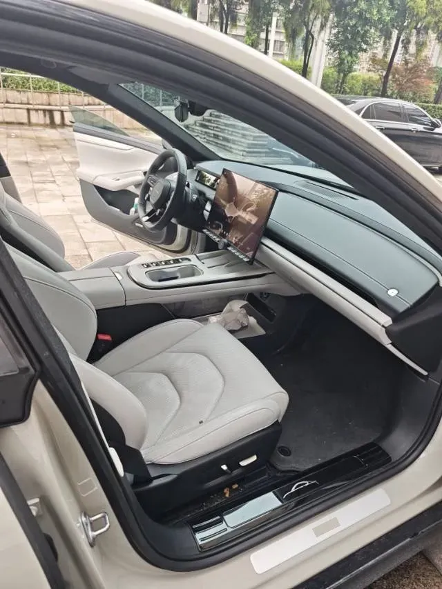 2024 MI SU7 BEV 94.3KWH,autocango,china used car exporter,china ev exporter,chinese used car exporter,chinese used ev exporter