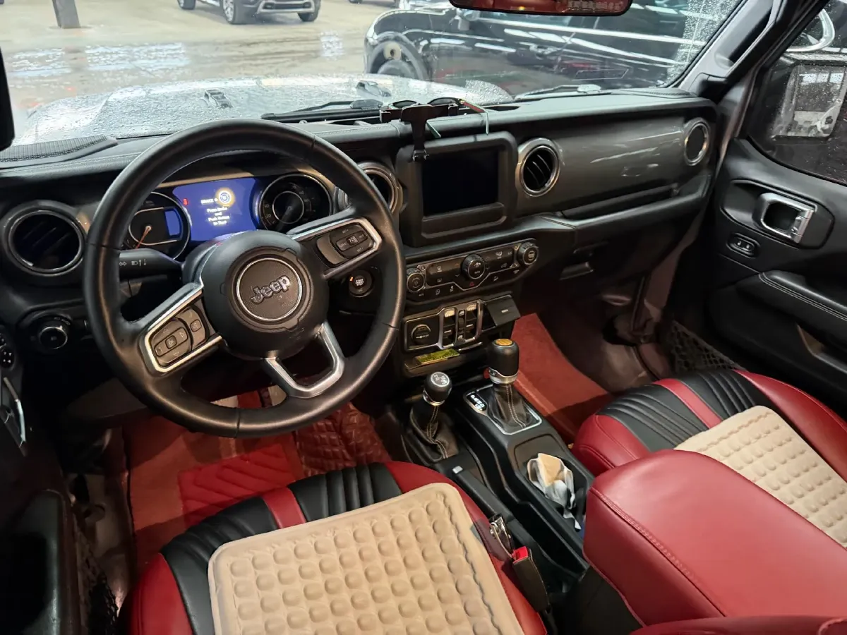 2019 Jeep Wrangler 2.0T 266HP L4 8AT,autocango,china used car exporter,china ev exporter,chinese used car exporter,chinese used ev exporter