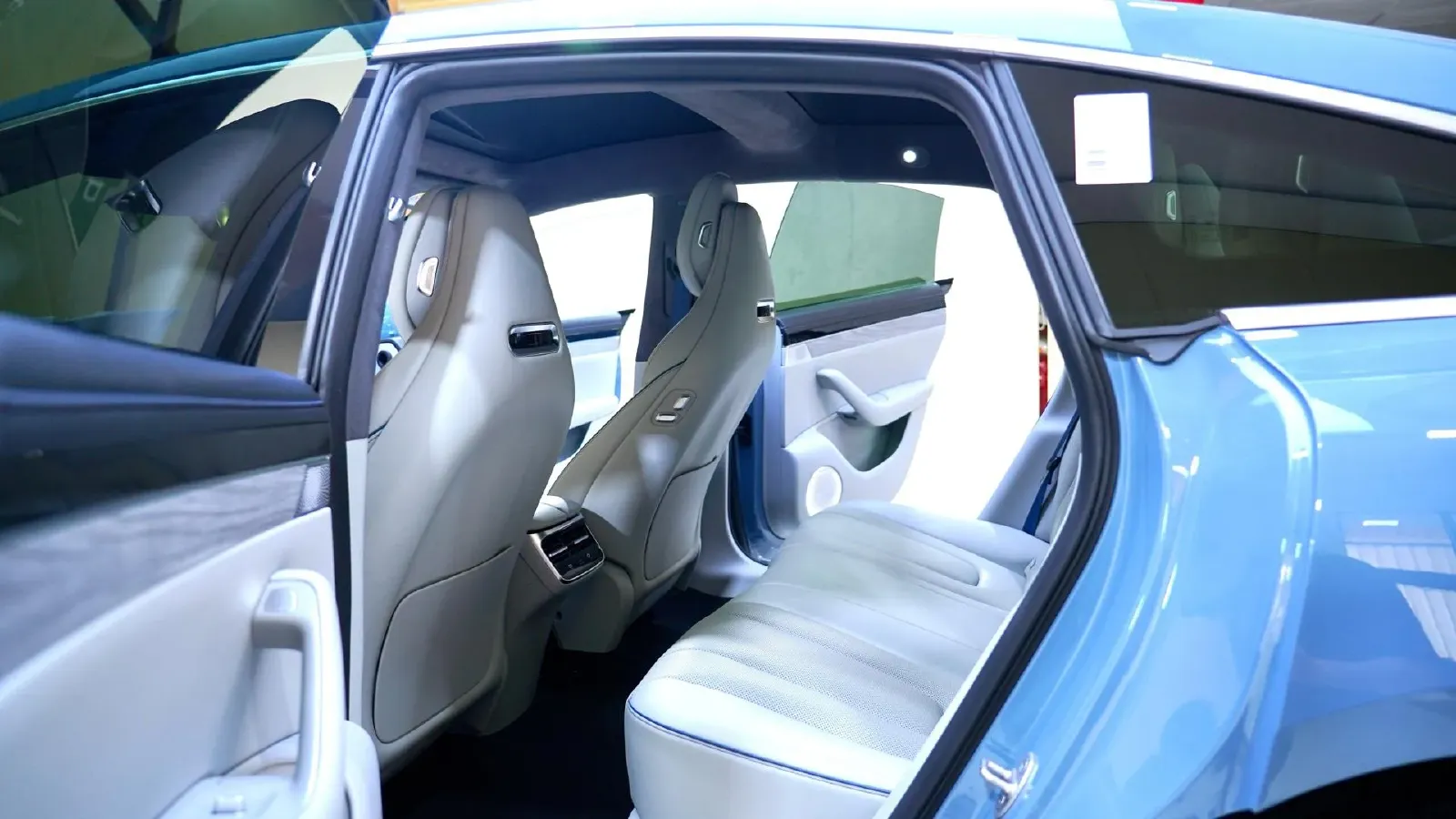 2025 Luxeed S7 BEV 82KWH,autocango,china used car exporter,china ev exporter,chinese used car exporter,chinese used ev exporter