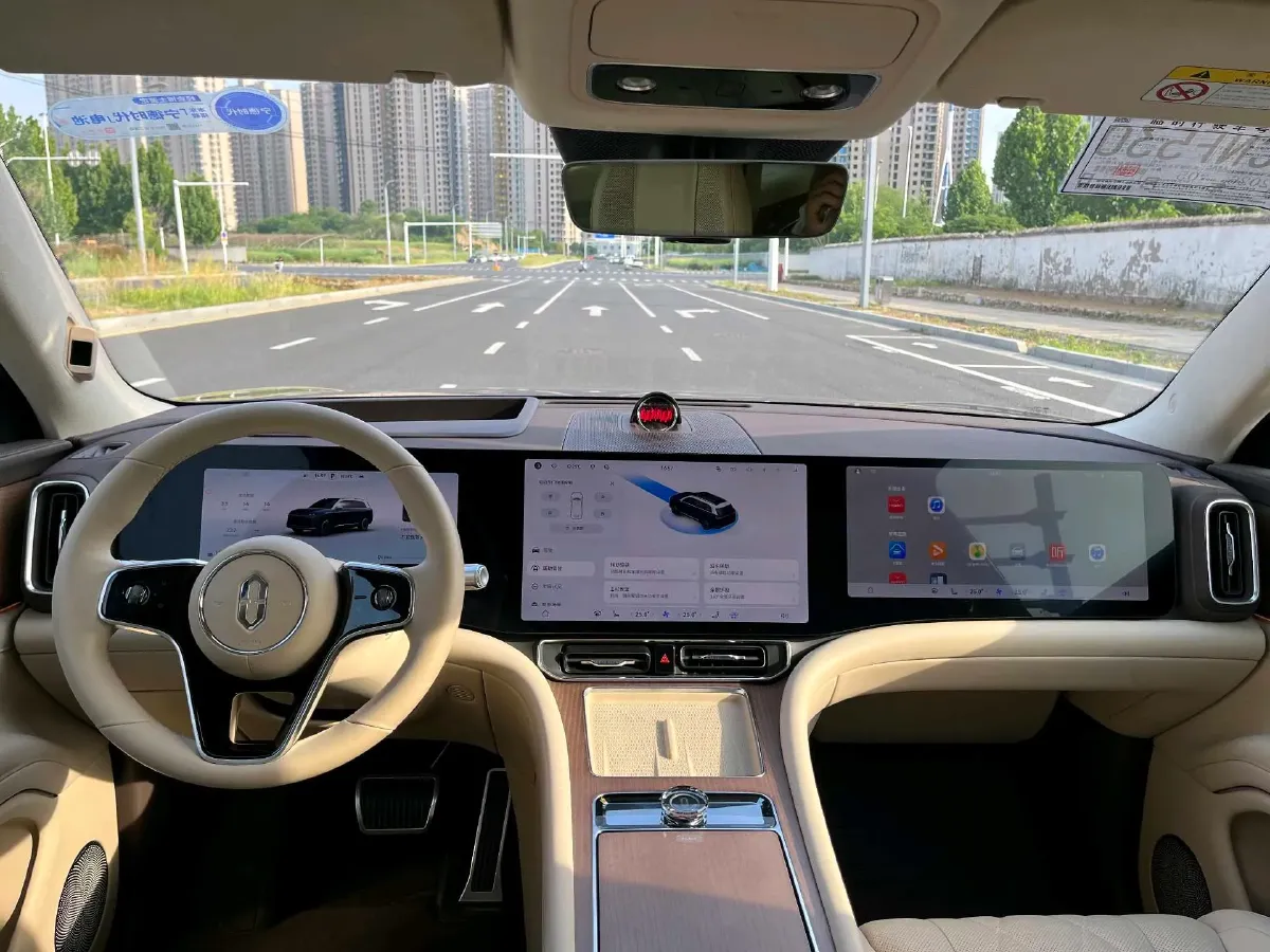 2024 AITO AITO M9 1.5T 152HP L4 REEV 42KWH,autocango,china used car exporter,china ev exporter,chinese used car exporter,chinese used ev exporter