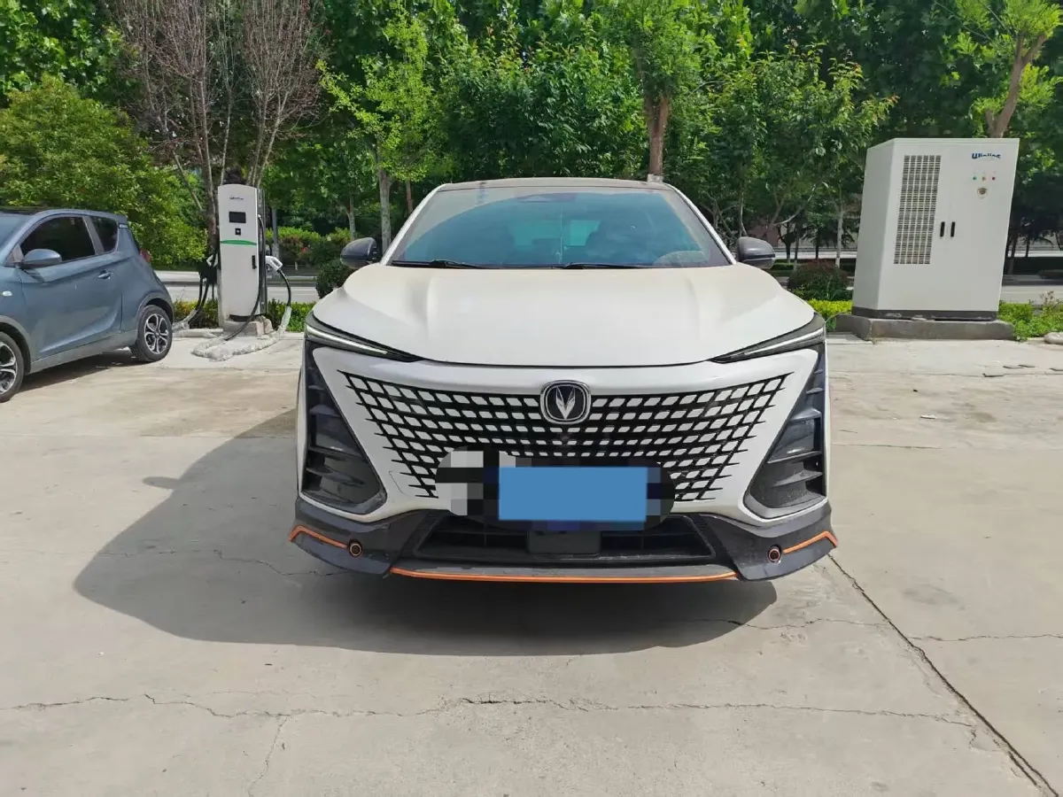 2022 ChangAn UNI-T 1.5T 188HP L4 7DCT,autocango,china used car exporter,china ev exporter,chinese used car exporter,chinese used ev exporter