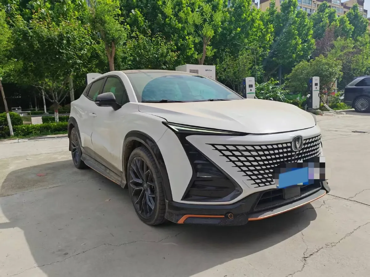 2022 ChangAn UNI-T 1.5T 188HP L4 7DCT,autocango,china used car exporter,china ev exporter,chinese used car exporter,chinese used ev exporter
