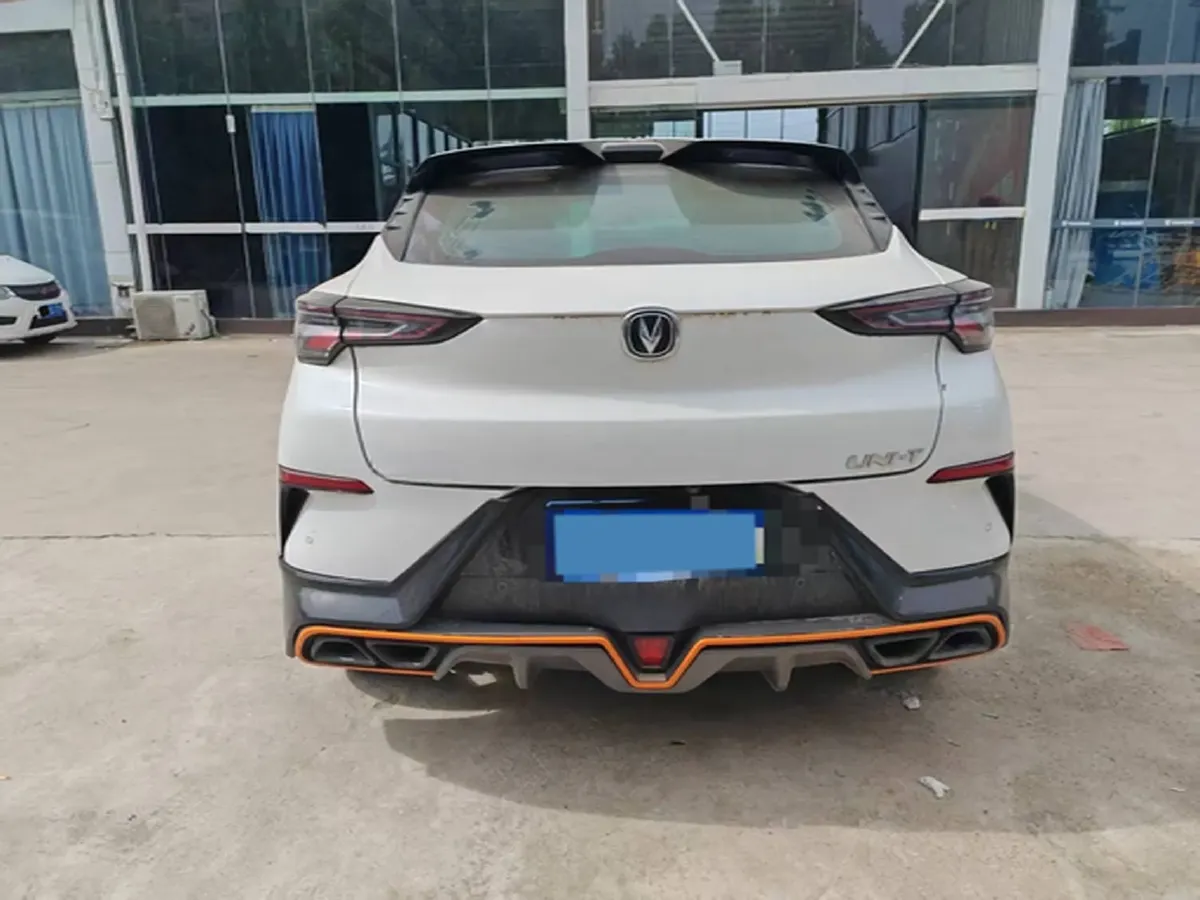 2022 ChangAn UNI-T 1.5T 188HP L4 7DCT,autocango,china used car exporter,china ev exporter,chinese used car exporter,chinese used ev exporter