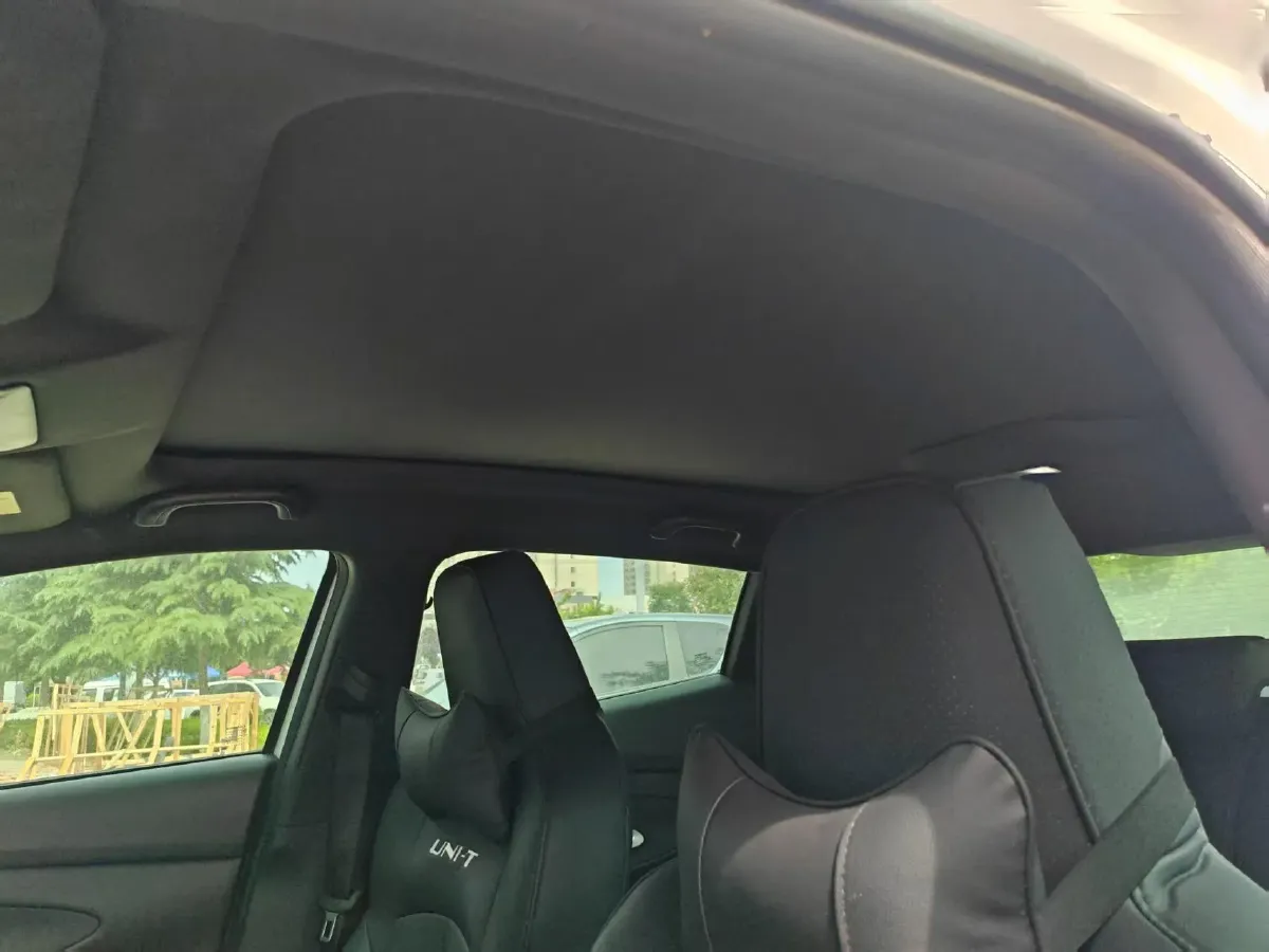 2022 ChangAn UNI-T 1.5T 188HP L4 7DCT,autocango,china used car exporter,china ev exporter,chinese used car exporter,chinese used ev exporter