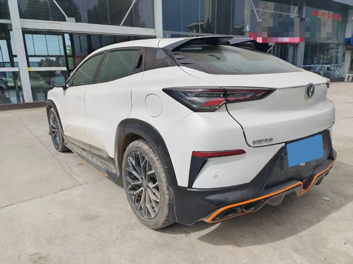 2022 ChangAn UNI-T 1.5T 188HP L4 7DCT,autocango,china used car exporter,china ev exporter,chinese used car exporter,chinese used ev exporter