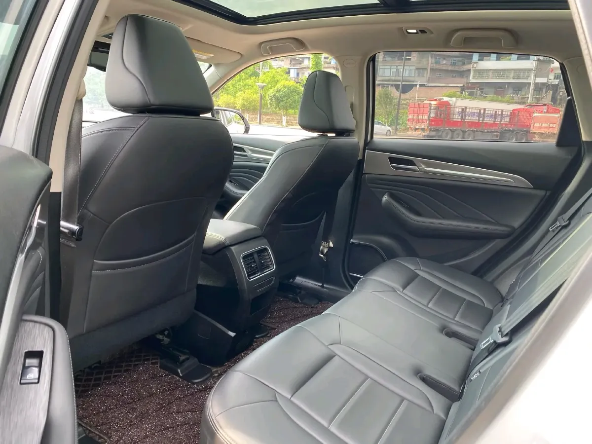 2020 Haval F7 2.0T 224HP L4 7DCT,autocango,china used car exporter,china ev exporter,chinese used car exporter,chinese used ev exporter