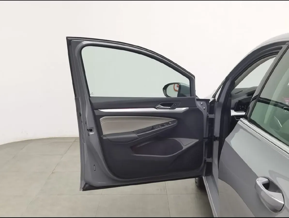 2023 Volkswagen Golf 1.4T 150HP L4 7DCT,autocango,china used car exporter,china ev exporter,chinese used car exporter,chinese used ev exporter