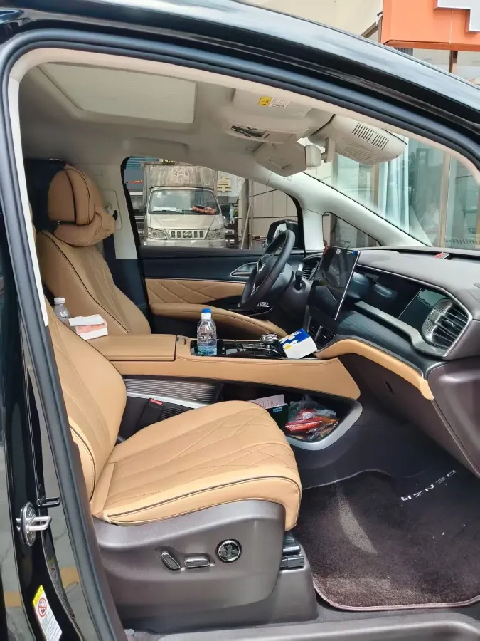 2024 Denza D9 1.5T 139HP L4 E-CVT PHEV 40KWH,autocango,china used car exporter,china ev exporter,chinese used car exporter,chinese used ev exporter