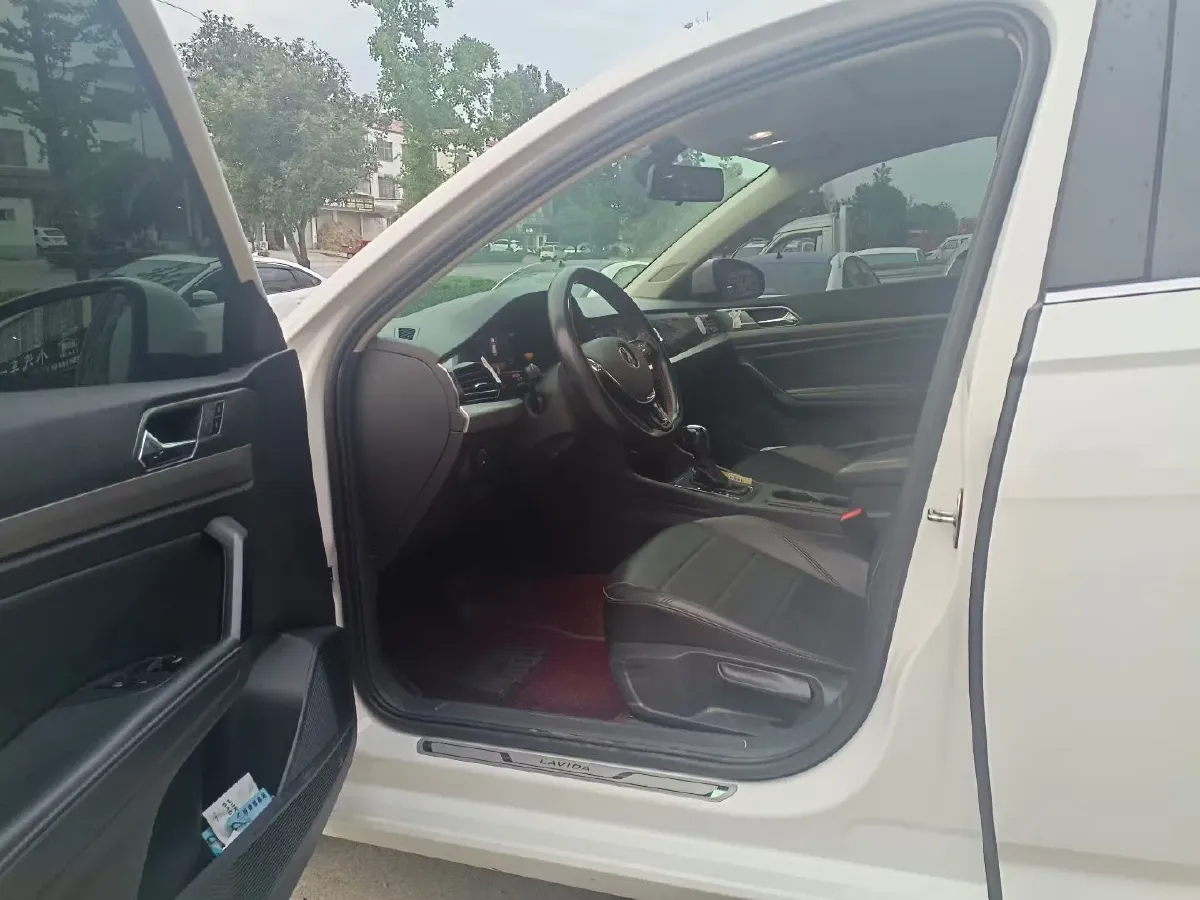 2021 Volkswagen Lavida 1.5L 113HP L4 6AT,autocango,china used car exporter,china ev exporter,chinese used car exporter,chinese used ev exporter