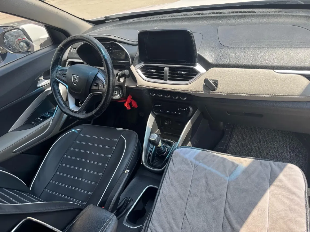2017 BaoJun 510 1.5L 112HP L4 6MT,autocango,china used car exporter,china ev exporter,chinese used car exporter,chinese used ev exporter