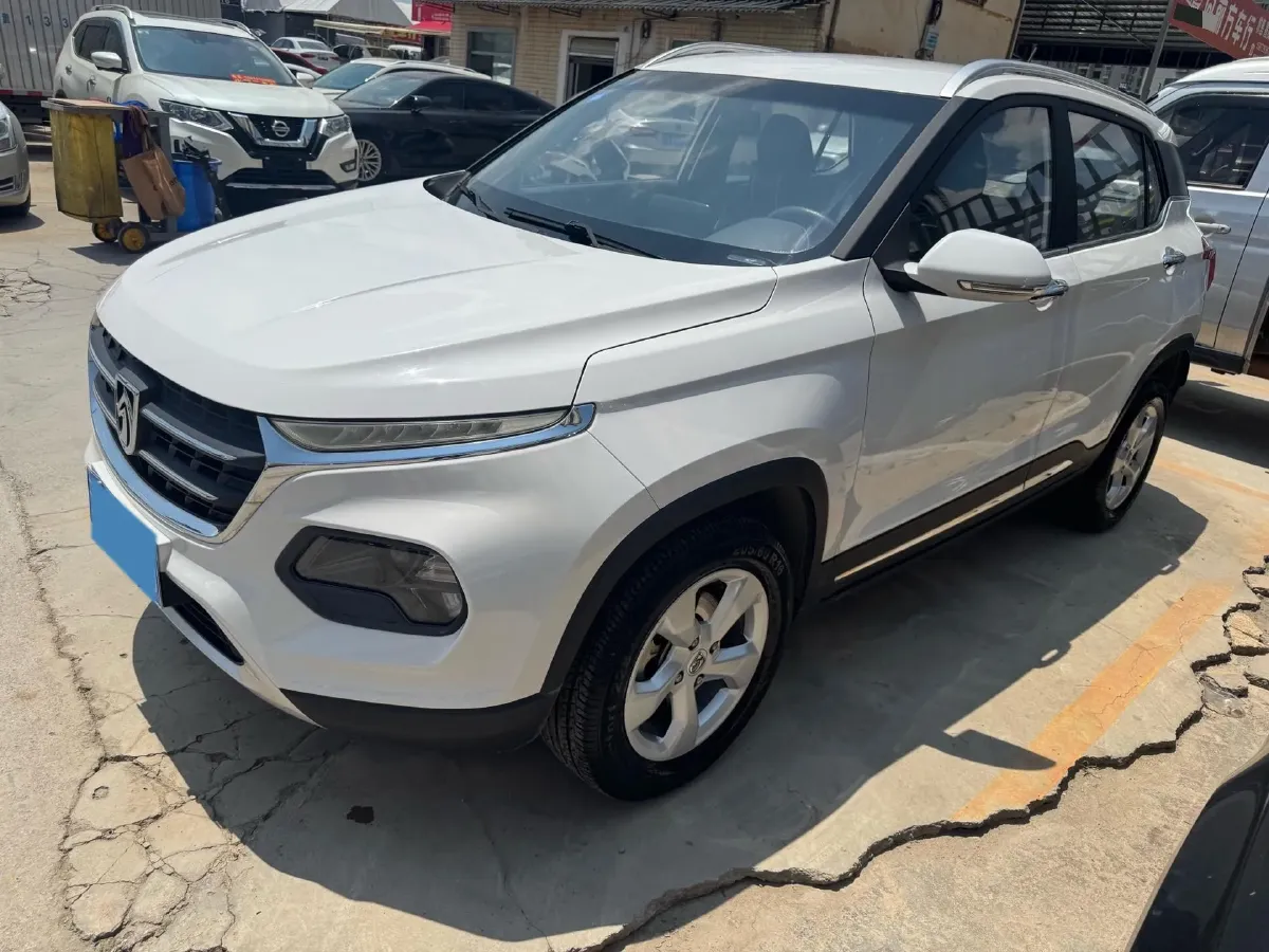 2017 BaoJun 510 1.5L 112HP L4 6MT,autocango,china used car exporter,china ev exporter,chinese used car exporter,chinese used ev exporter