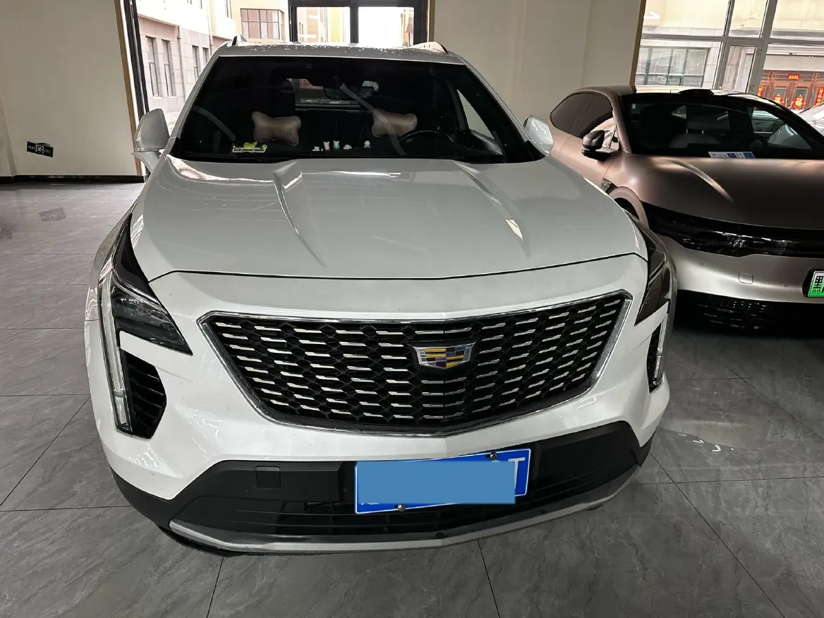 2020 Cadillac XT4 2.0T 237HP L4 9AT,autocango,china used car exporter,china ev exporter,chinese used car exporter,chinese used ev exporter