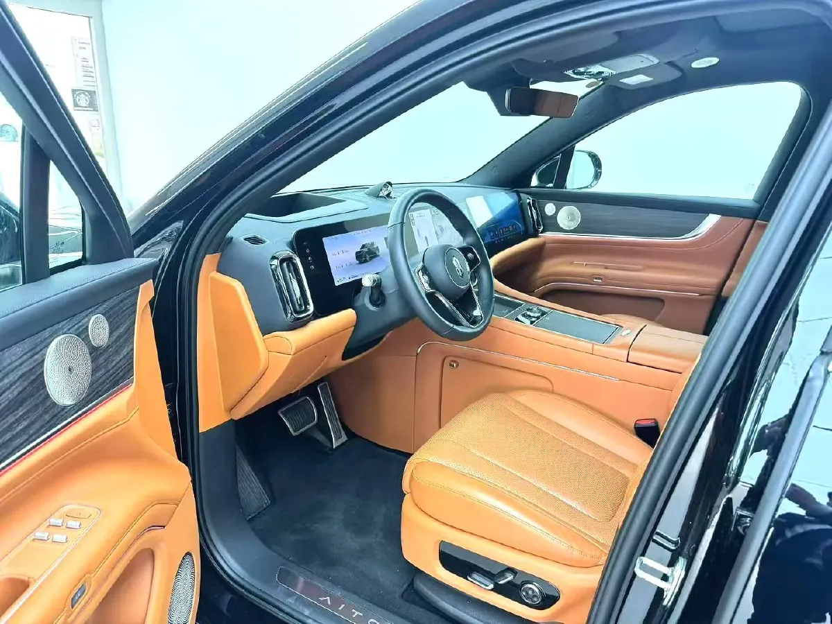 2024 AITO AITO M9 1.5T 152HP L4 REEV 42KWH,autocango,china used car exporter,china ev exporter,chinese used car exporter,chinese used ev exporter