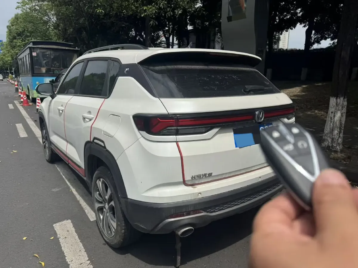 2021 ChangAn CS35 Plus 1.4T 160HP L4 7DCT,autocango,china used car exporter,china ev exporter,chinese used car exporter,chinese used ev exporter