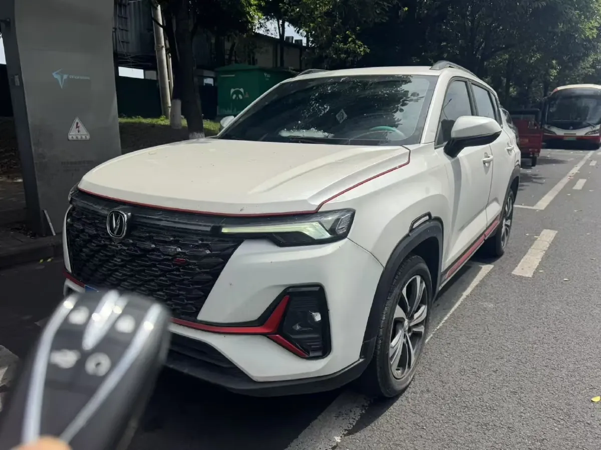 2021 ChangAn CS35 Plus 1.4T 160HP L4 7DCT,autocango,china used car exporter,china ev exporter,chinese used car exporter,chinese used ev exporter