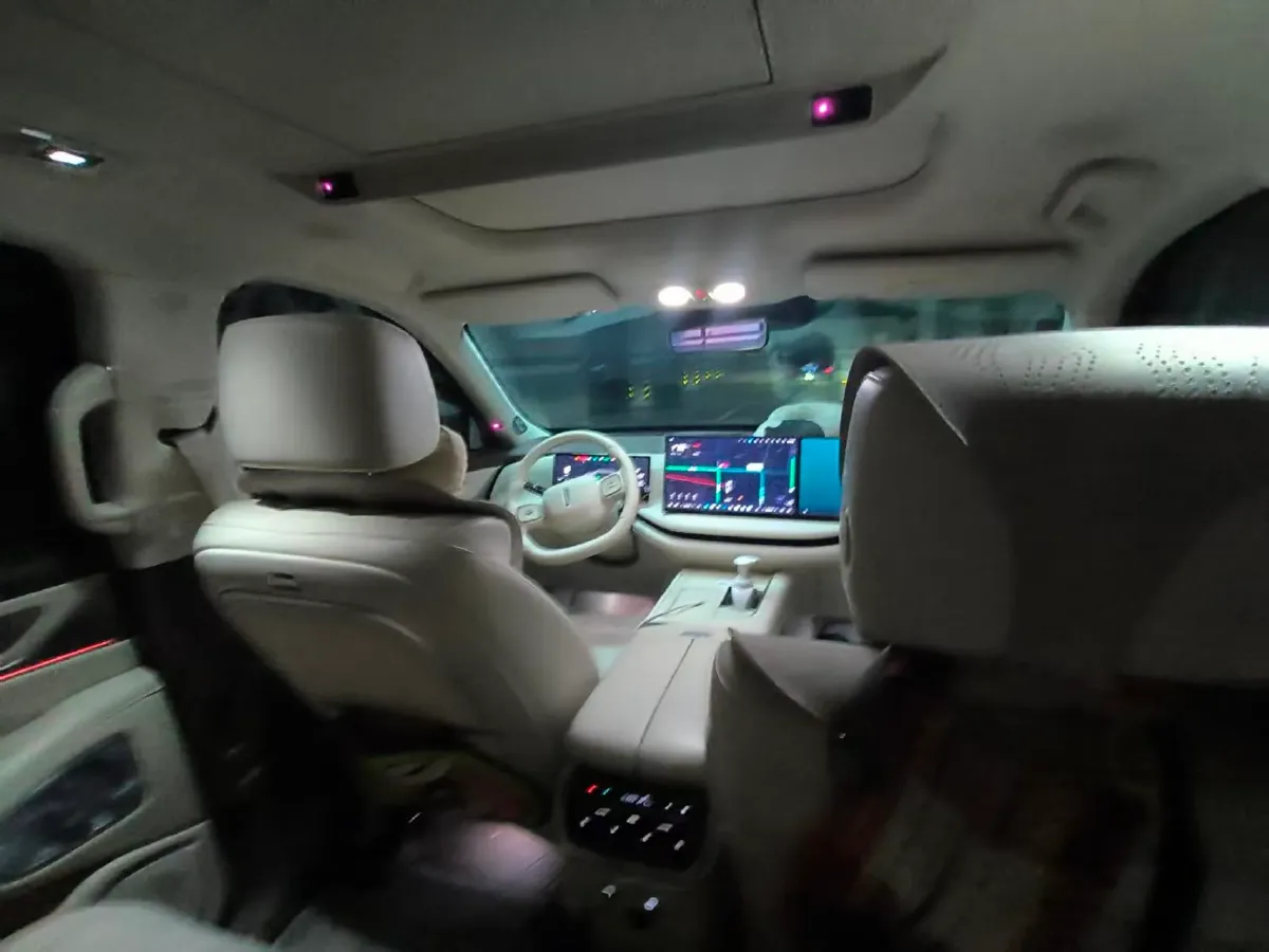 2025 WEY BlueMountain 1.5T 170HP L4 4DHT PHEV 44.5KWH,autocango,china used car exporter,china ev exporter,chinese used car exporter,chinese used ev exporter