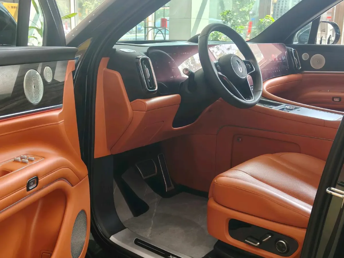 2024 AITO AITO M9 1.5T 152HP L4 REEV 42KWH,autocango,china used car exporter,china ev exporter,chinese used car exporter,chinese used ev exporter