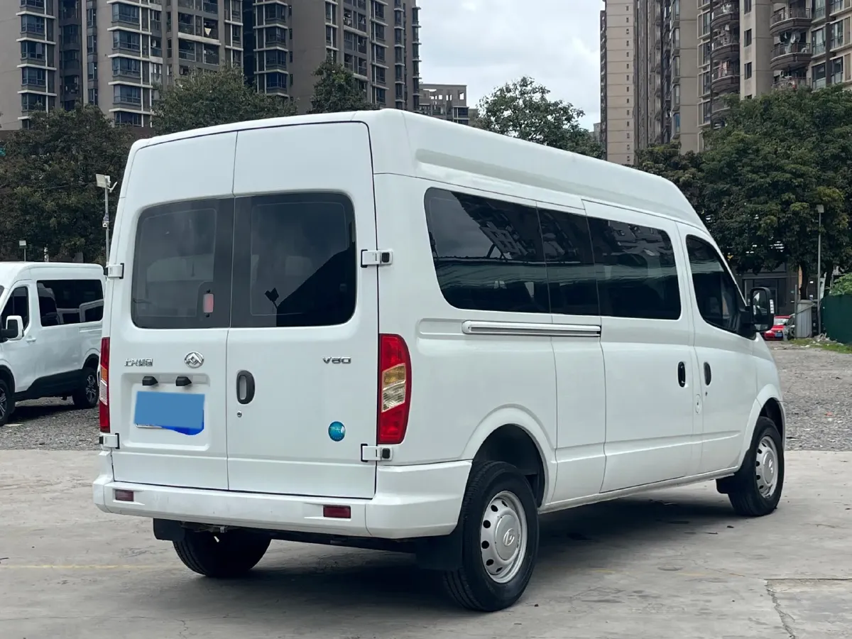 2021 MAXUS XinTu V80 2.0T 127HP L4 6MT,autocango,china used car exporter,china ev exporter,chinese used car exporter,chinese used ev exporter