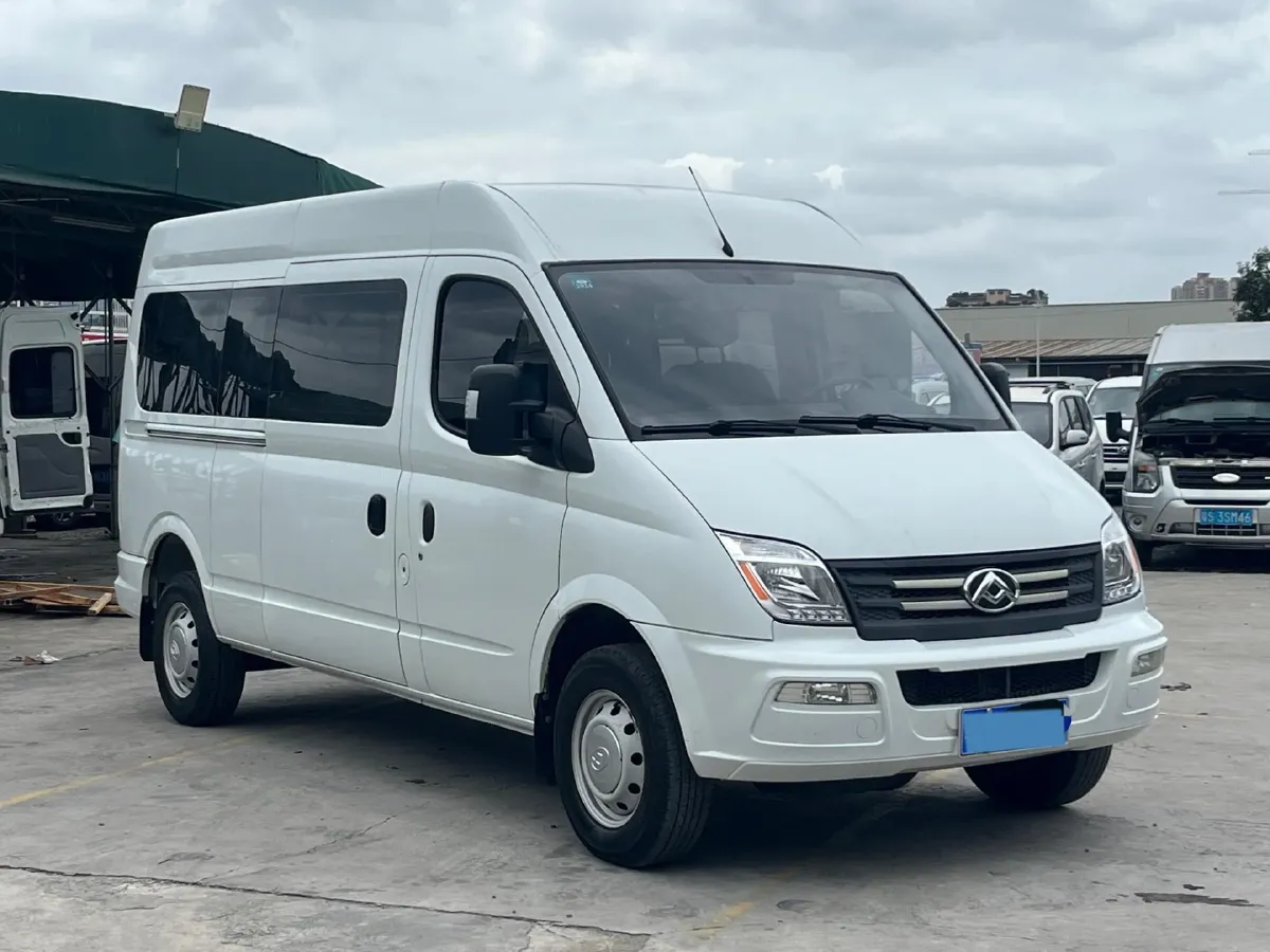 2021 MAXUS XinTu V80 2.0T 127HP L4 6MT,autocango,china used car exporter,china ev exporter,chinese used car exporter,chinese used ev exporter