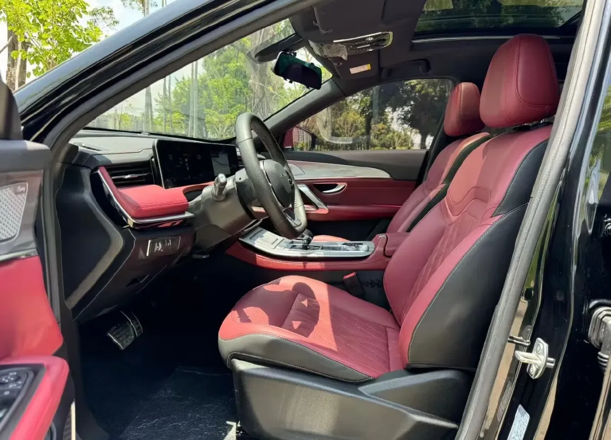 2023 Jetour X70 Plus 1.6T 197HP L4 7DCT,autocango,china used car exporter,china ev exporter,chinese used car exporter,chinese used ev exporter