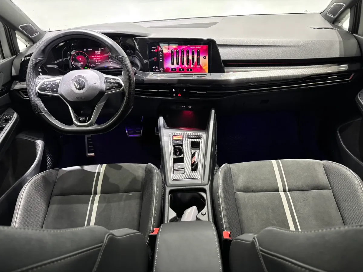 2023 Volkswagen Golf 1.4T 150HP L4 7DCT,autocango,china used car exporter,china ev exporter,chinese used car exporter,chinese used ev exporter