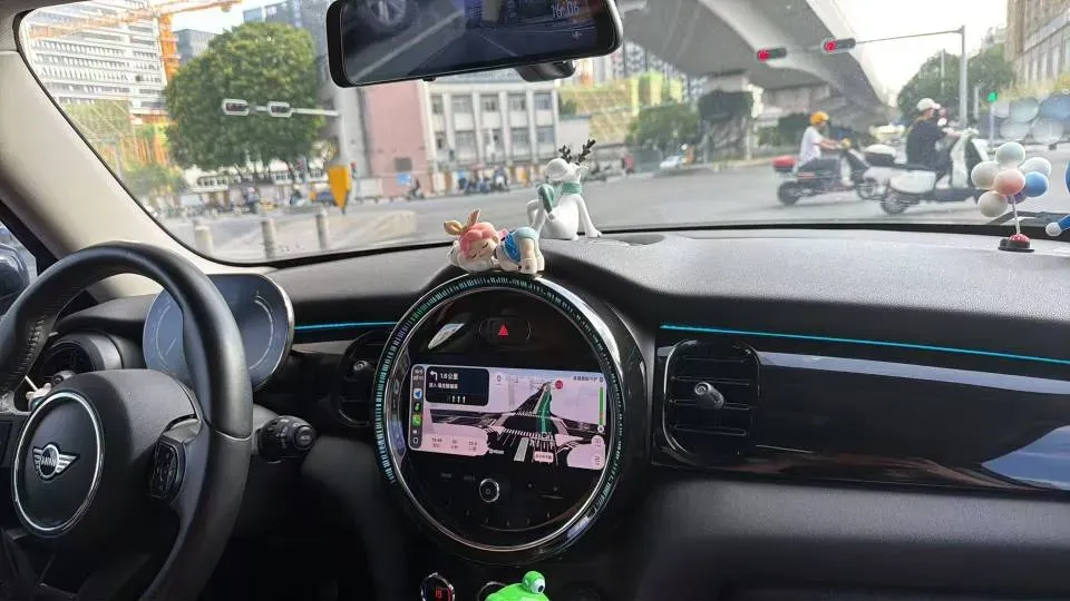 2022 MINI MINI 1.5T 136HP L3 7DCT,autocango,china used car exporter,china ev exporter,chinese used car exporter,chinese used ev exporter