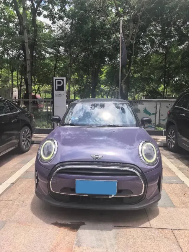 2022 MINI MINI 1.5T 136HP L3 7DCT,autocango,china used car exporter,china ev exporter,chinese used car exporter,chinese used ev exporter