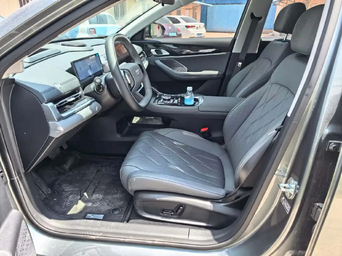 2025 Geely Galaxy A7 1.5L 112HP L4 1DHT PHEV,autocango,china used car exporter,china ev exporter,chinese used car exporter,chinese used ev exporter