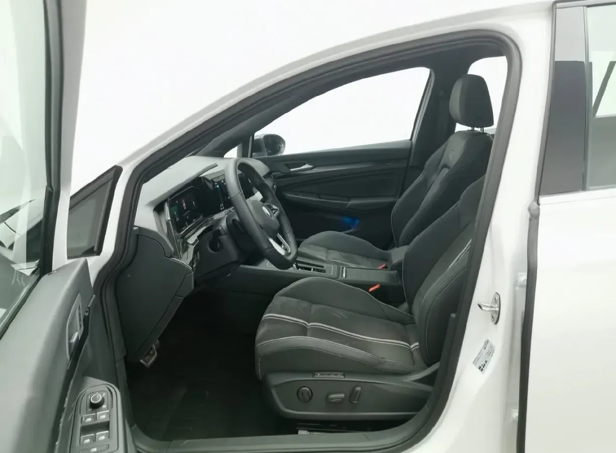 2023 Volkswagen Golf 1.4T 150HP L4 7DCT,autocango,china used car exporter,china ev exporter,chinese used car exporter,chinese used ev exporter