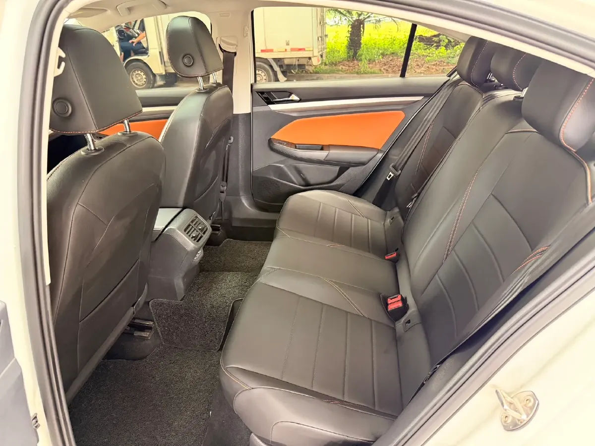 2023 Volkswagen Bora 1.2T 116HP L4 7DCT,autocango,china used car exporter,china ev exporter,chinese used car exporter,chinese used ev exporter