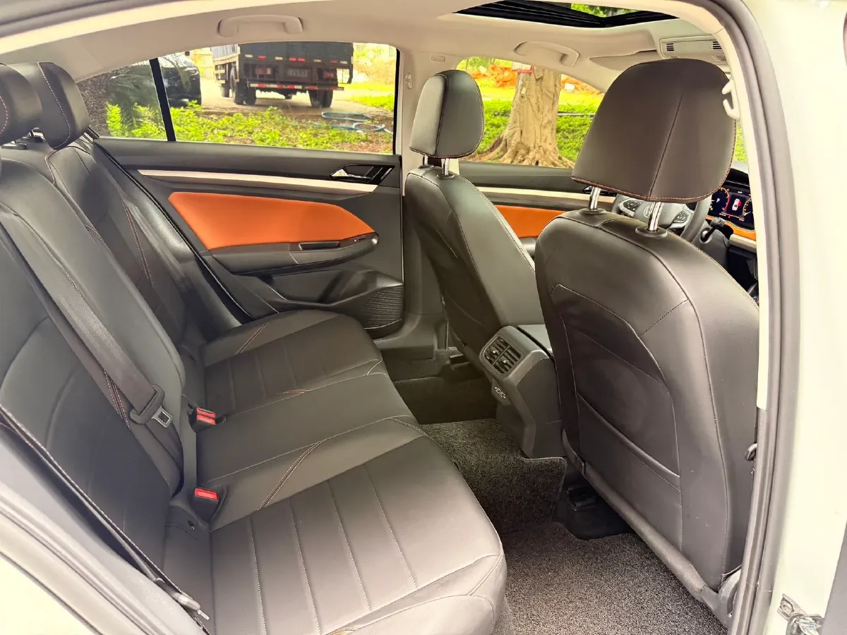 2023 Volkswagen Bora 1.2T 116HP L4 7DCT,autocango,china used car exporter,china ev exporter,chinese used car exporter,chinese used ev exporter