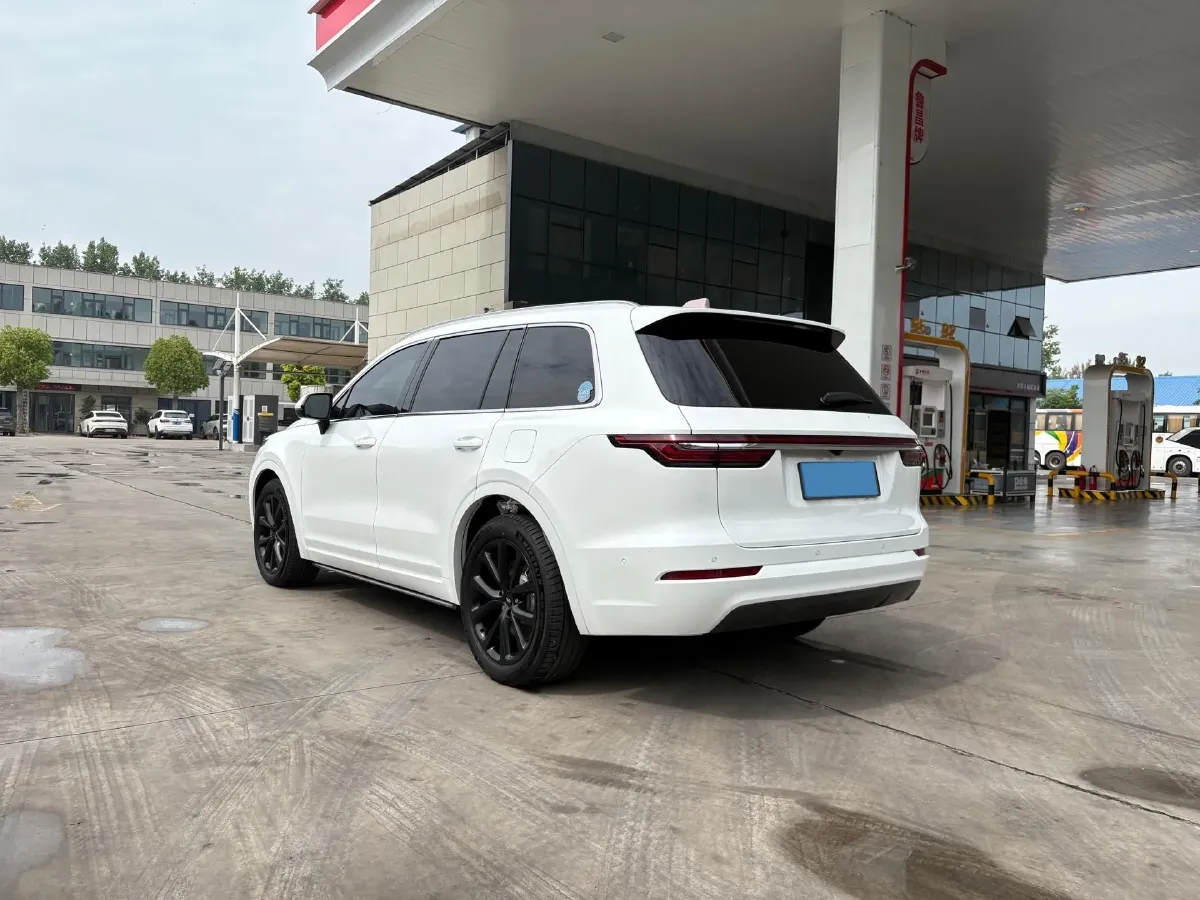 2021 Li ONE Range Extended 131HP REEV 40.5KWH,autocango,china used car exporter,china ev exporter,chinese used car exporter,chinese used ev exporter