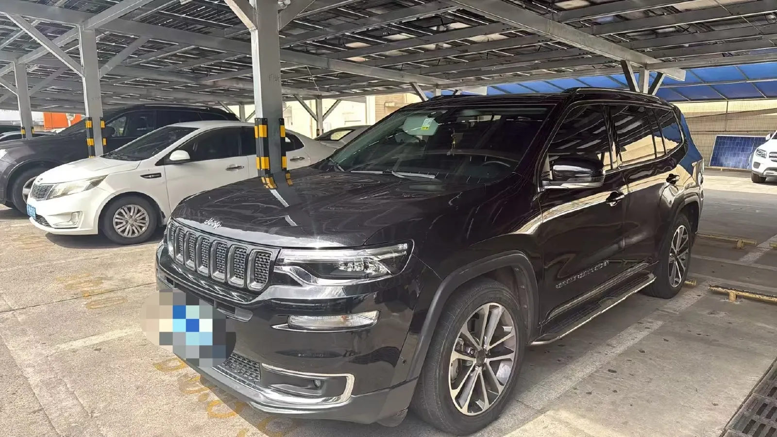 2018 Jeep Grand Commander 2.0T 265HP L4 9AT,autocango,china used car exporter,china ev exporter,chinese used car exporter,chinese used ev exporter