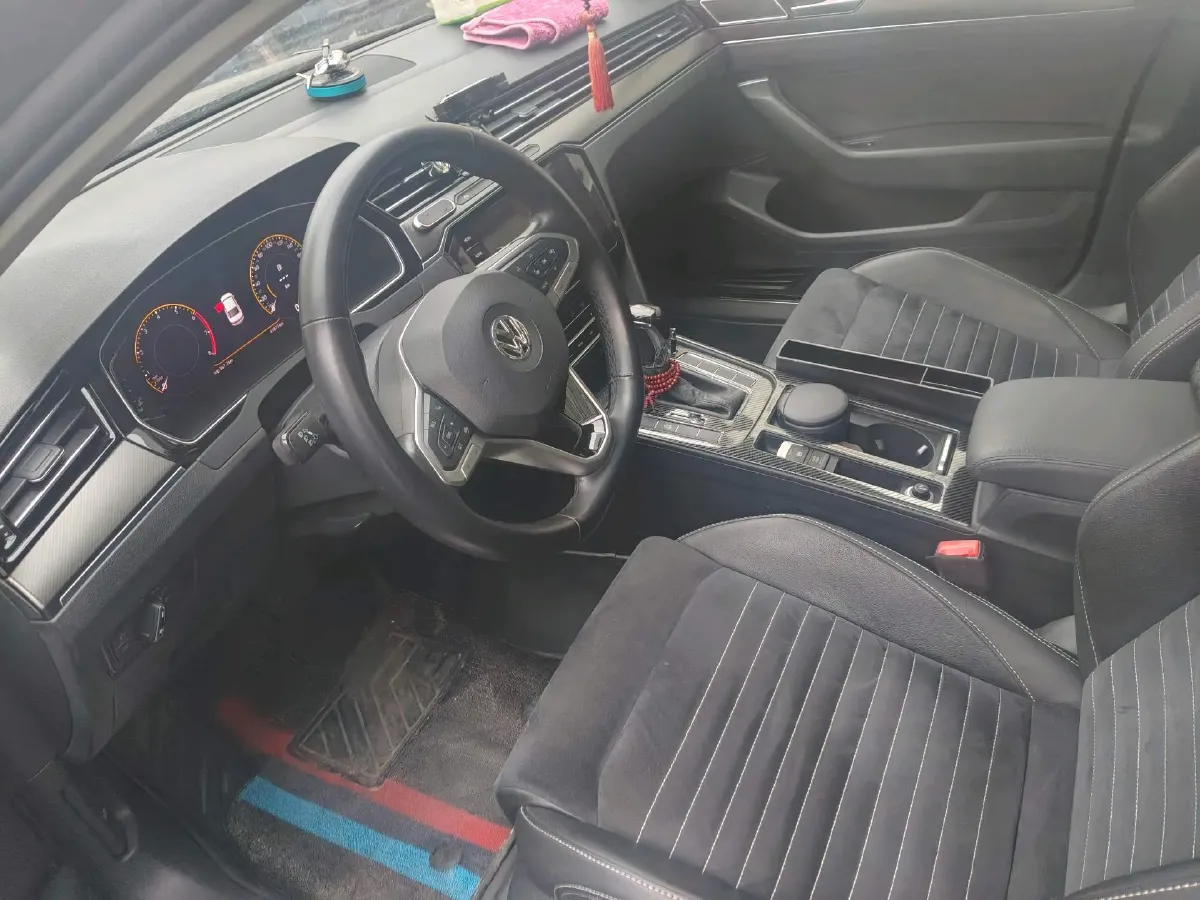 2020 Volkswagen Magotan 2.0T 186HP L4 7DCT,autocango,china used car exporter,china ev exporter,chinese used car exporter,chinese used ev exporter