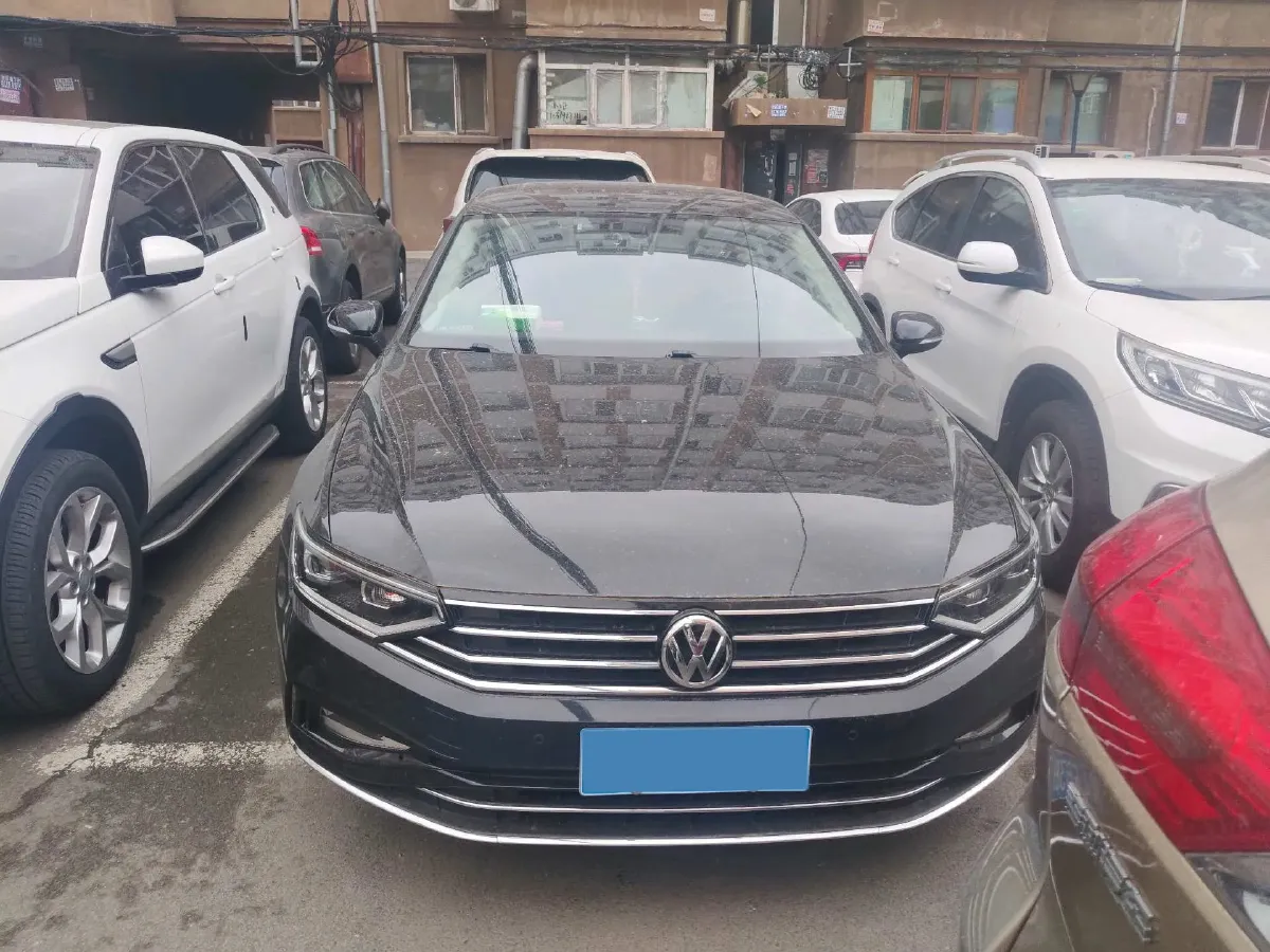 2020 Volkswagen Magotan 2.0T 186HP L4 7DCT,autocango,china used car exporter,china ev exporter,chinese used car exporter,chinese used ev exporter