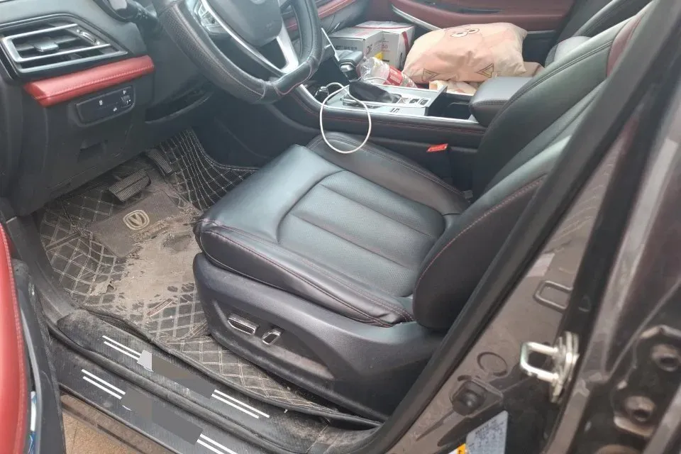 2023 ChangAn CS75 1.5T 188HP L4 7DCT,autocango,china used car exporter,china ev exporter,chinese used car exporter,chinese used ev exporter