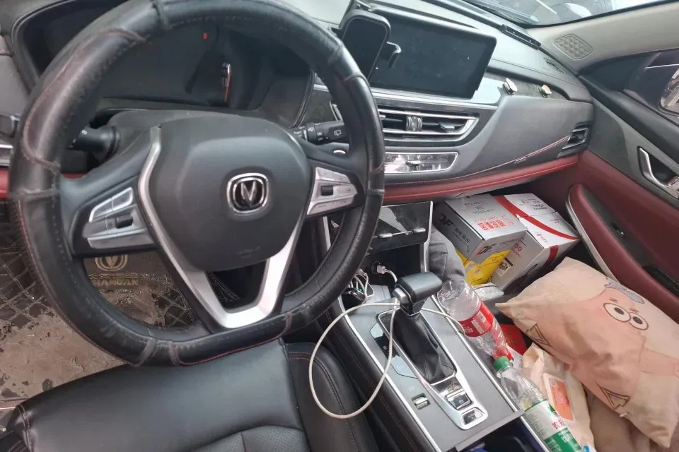 2023 ChangAn CS75 1.5T 188HP L4 7DCT,autocango,china used car exporter,china ev exporter,chinese used car exporter,chinese used ev exporter