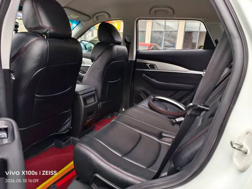 2020 Jetour X70 1.5T 156HP L4 6DCT,autocango,china used car exporter,china ev exporter,chinese used car exporter,chinese used ev exporter