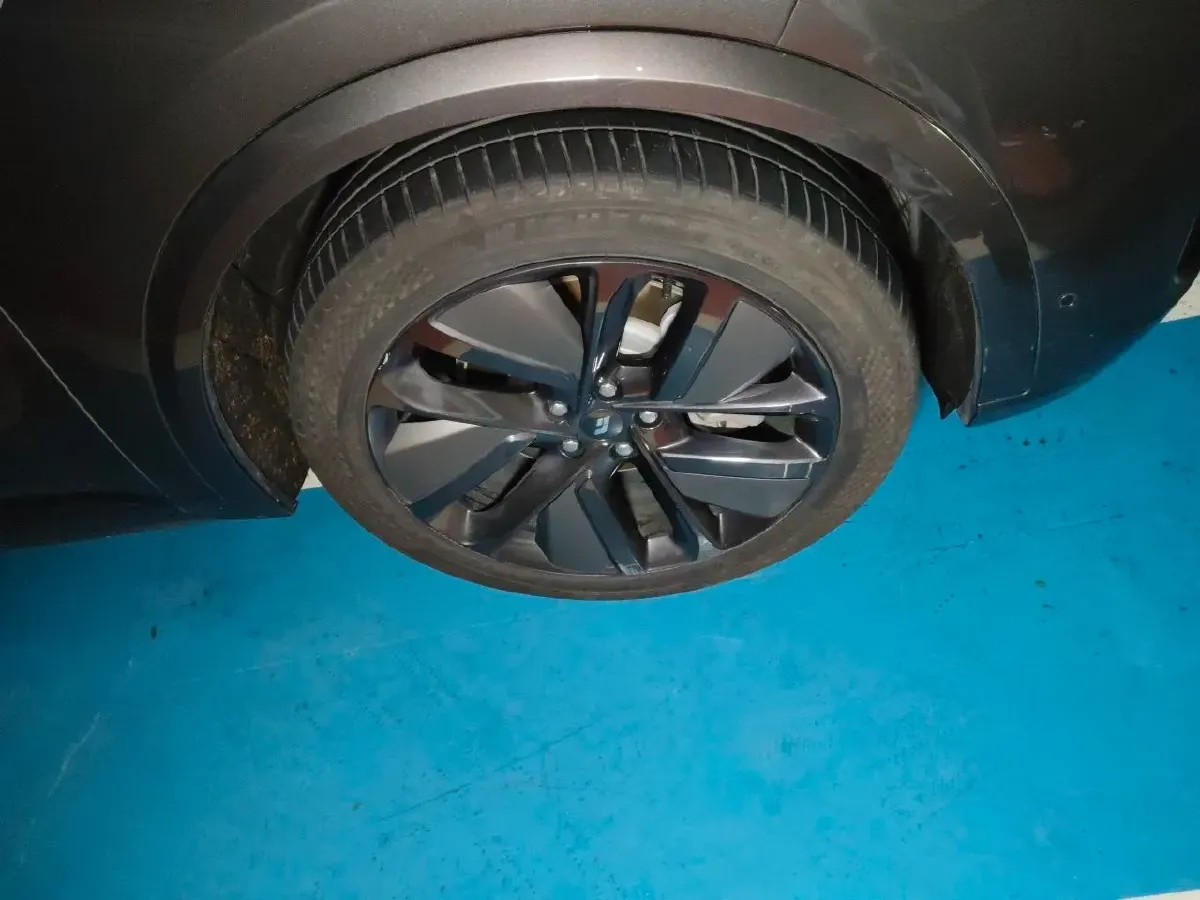 2024 Li L9 Range Extended 154HP REEV 52.3KWH,autocango,china used car exporter,china ev exporter,chinese used car exporter,chinese used ev exporter