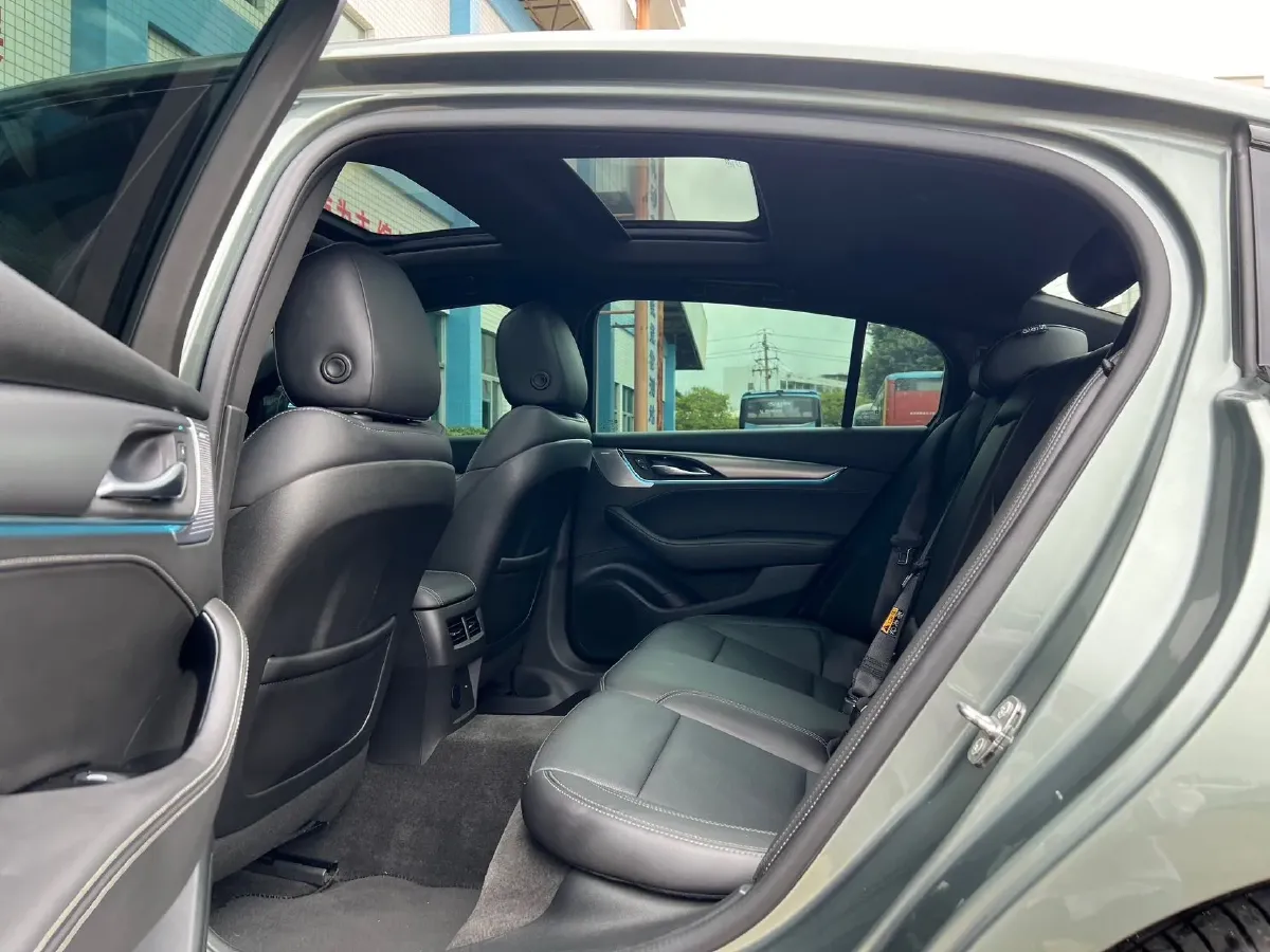 2023 Cadillac CT5 2.0T 237HP L4 10AT,autocango,china used car exporter,china ev exporter,chinese used car exporter,chinese used ev exporter