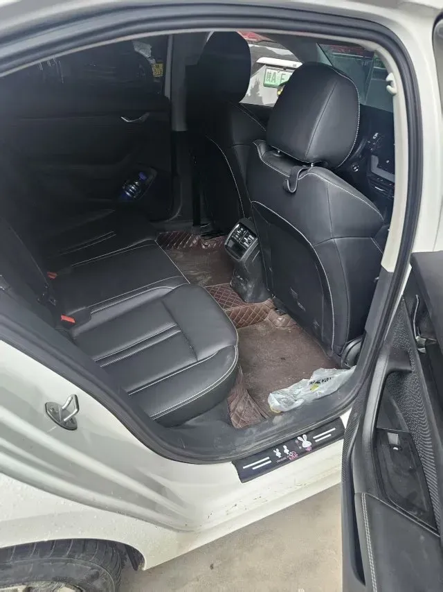 2022 Skoda Octavia 1.4T 150HP L4 7DCT,autocango,china used car exporter,china ev exporter,chinese used car exporter,chinese used ev exporter