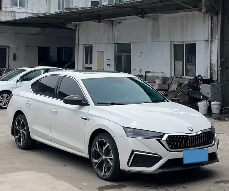 2022 Skoda Octavia 1.4T 150HP L4 7DCT,autocango,china used car exporter,china ev exporter,chinese used car exporter,chinese used ev exporter