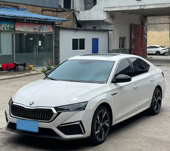 2022 Skoda Octavia 1.4T 150HP L4 7DCT,autocango,china used car exporter,china ev exporter,chinese used car exporter,chinese used ev exporter