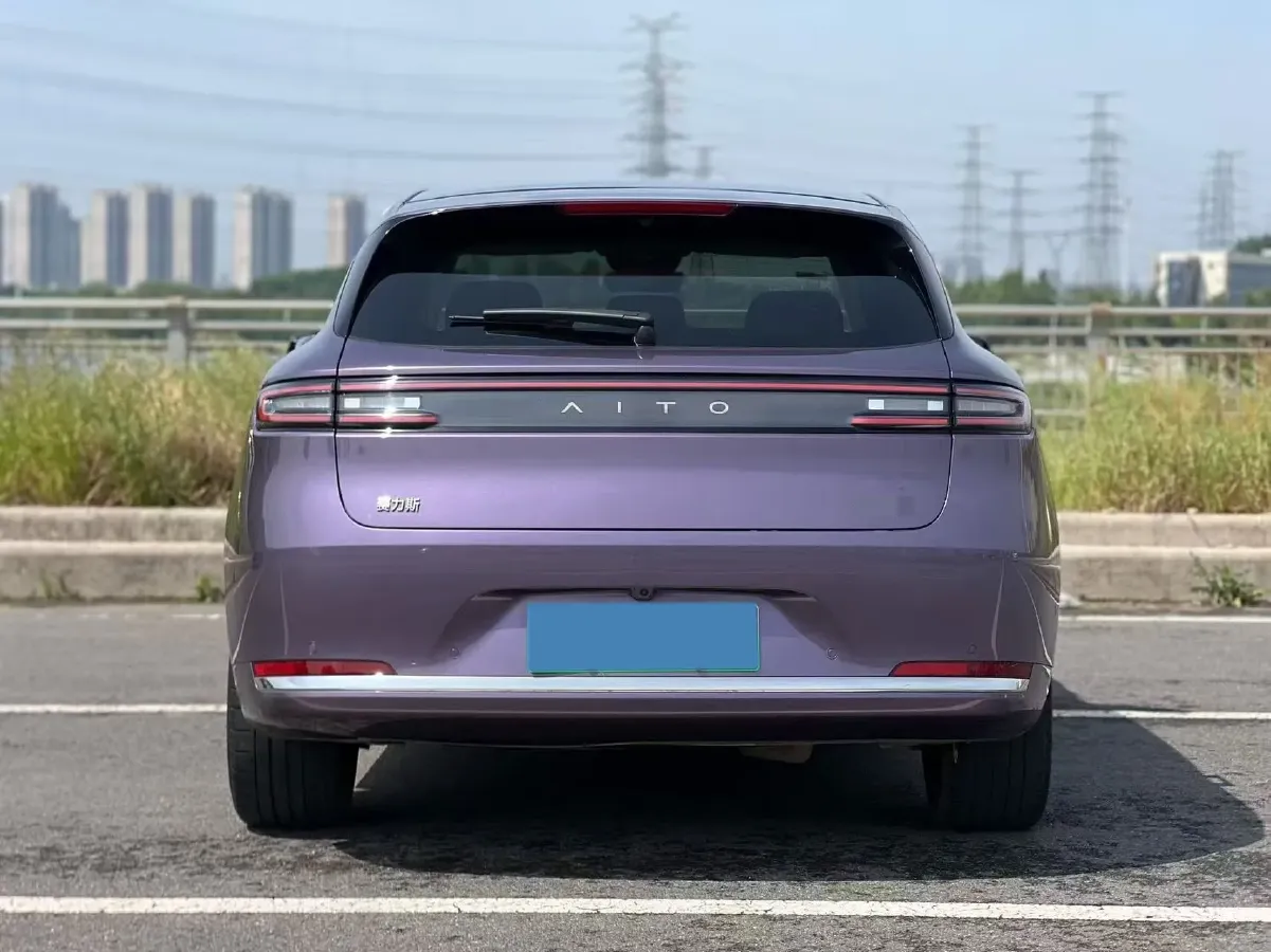 2025 AITO AITO M5 1.5T 152HP L4 REEV 42KWH,autocango,china used car exporter,china ev exporter,chinese used car exporter,chinese used ev exporter