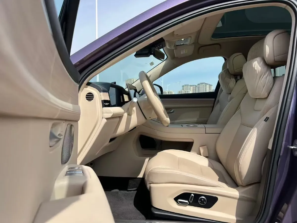 2025 AITO AITO M5 1.5T 152HP L4 REEV 42KWH,autocango,china used car exporter,china ev exporter,chinese used car exporter,chinese used ev exporter