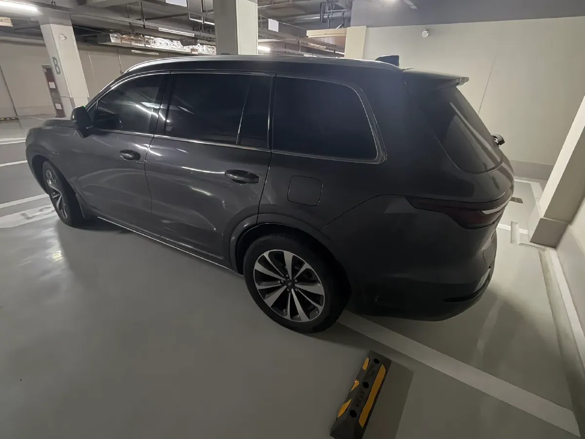 2021 Li ONE Range Extended 131HP REEV 40.5KWH,autocango,china used car exporter,china ev exporter,chinese used car exporter,chinese used ev exporter
