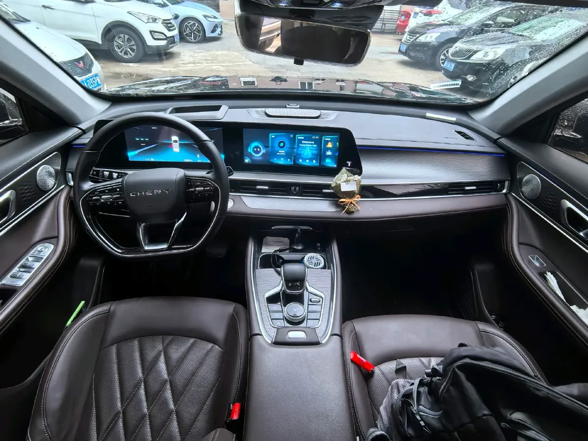 2022 Chery Tiggo 8 PRO 2.0T 254HP L4 7DCT,autocango,china used car exporter,china ev exporter,chinese used car exporter,chinese used ev exporter